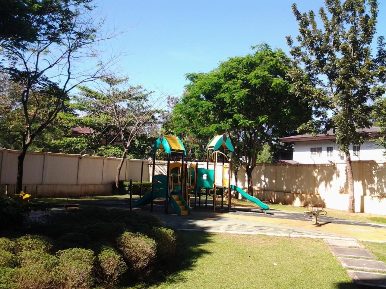 Cozy 2Br Staycation With Balcony Chateau Elysee For 4-6 Pax Paranaque City Zewnętrze zdjęcie