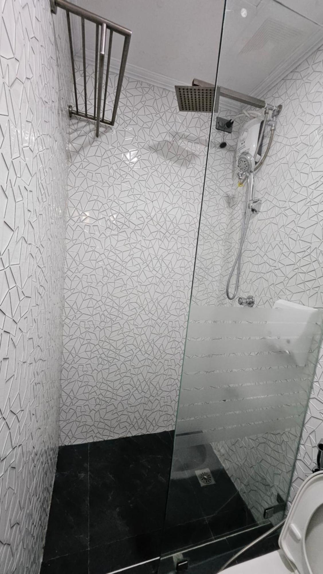Cozy 2Br Staycation With Balcony Chateau Elysee For 4-6 Pax Paranaque City Zewnętrze zdjęcie