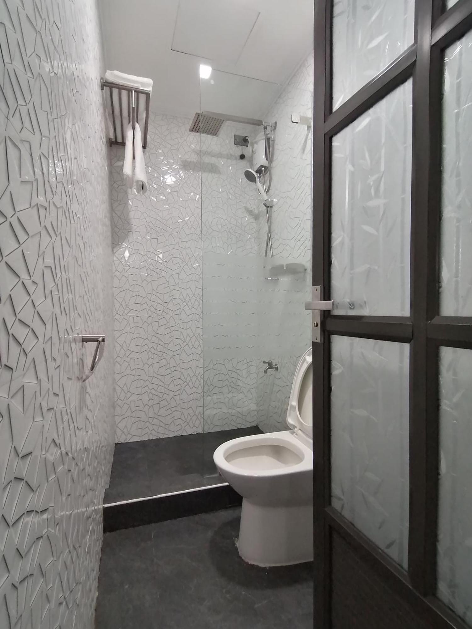 Cozy 2Br Staycation With Balcony Chateau Elysee For 4-6 Pax Paranaque City Zewnętrze zdjęcie